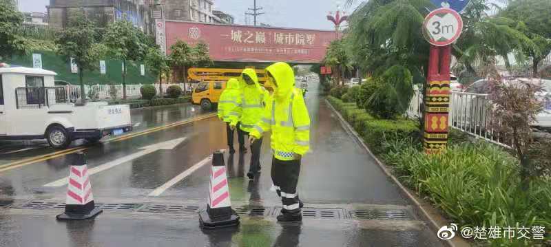 楚雄市交警微博