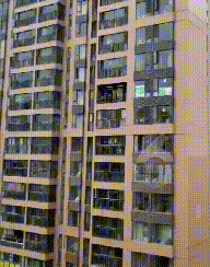 可怕！昆明一高层住户高空抛物砸伤行人！头部缝了六七针…