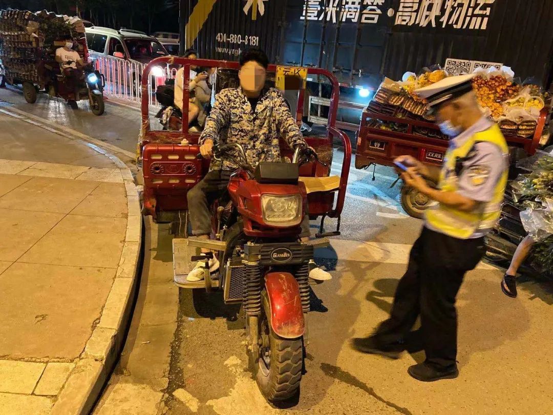 富民交警(微信)