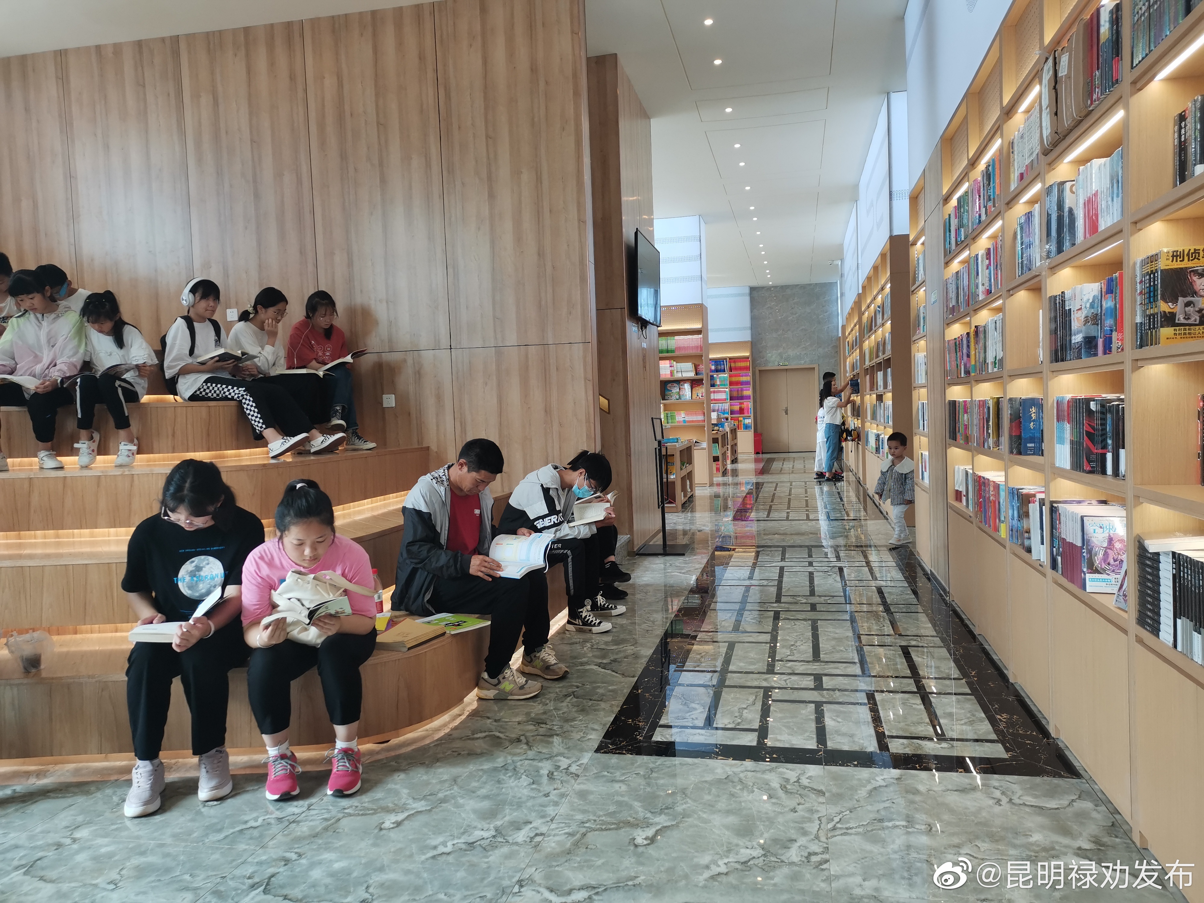 “昆明禄劝发布”微博