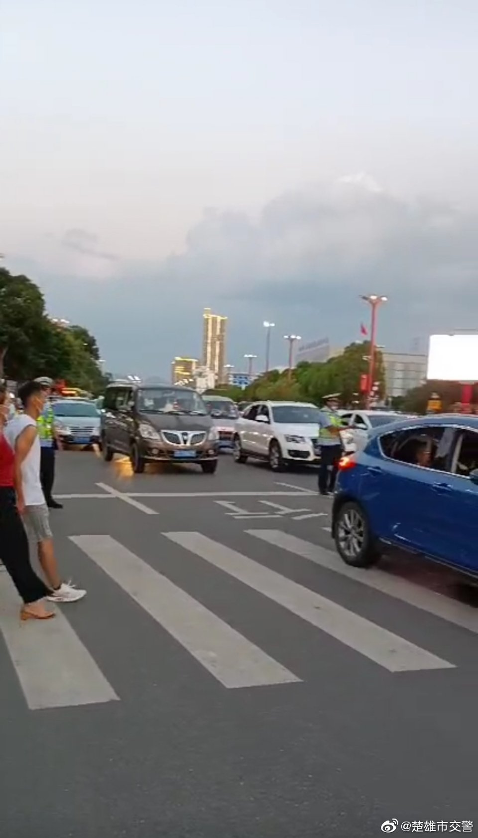 楚雄市交警微博