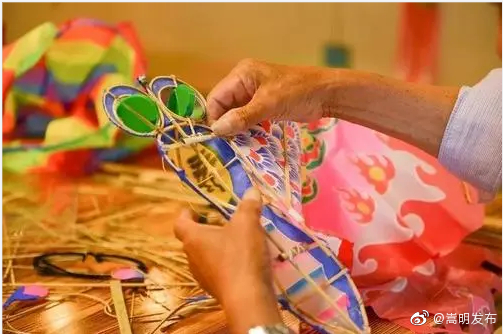 小街镇邀请非遗大师开展滇派风筝制作培训，扩宽群众致富技能路