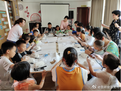  “喜迎COP15 我们在行动”小小考古学家——恐龙化石考古活动