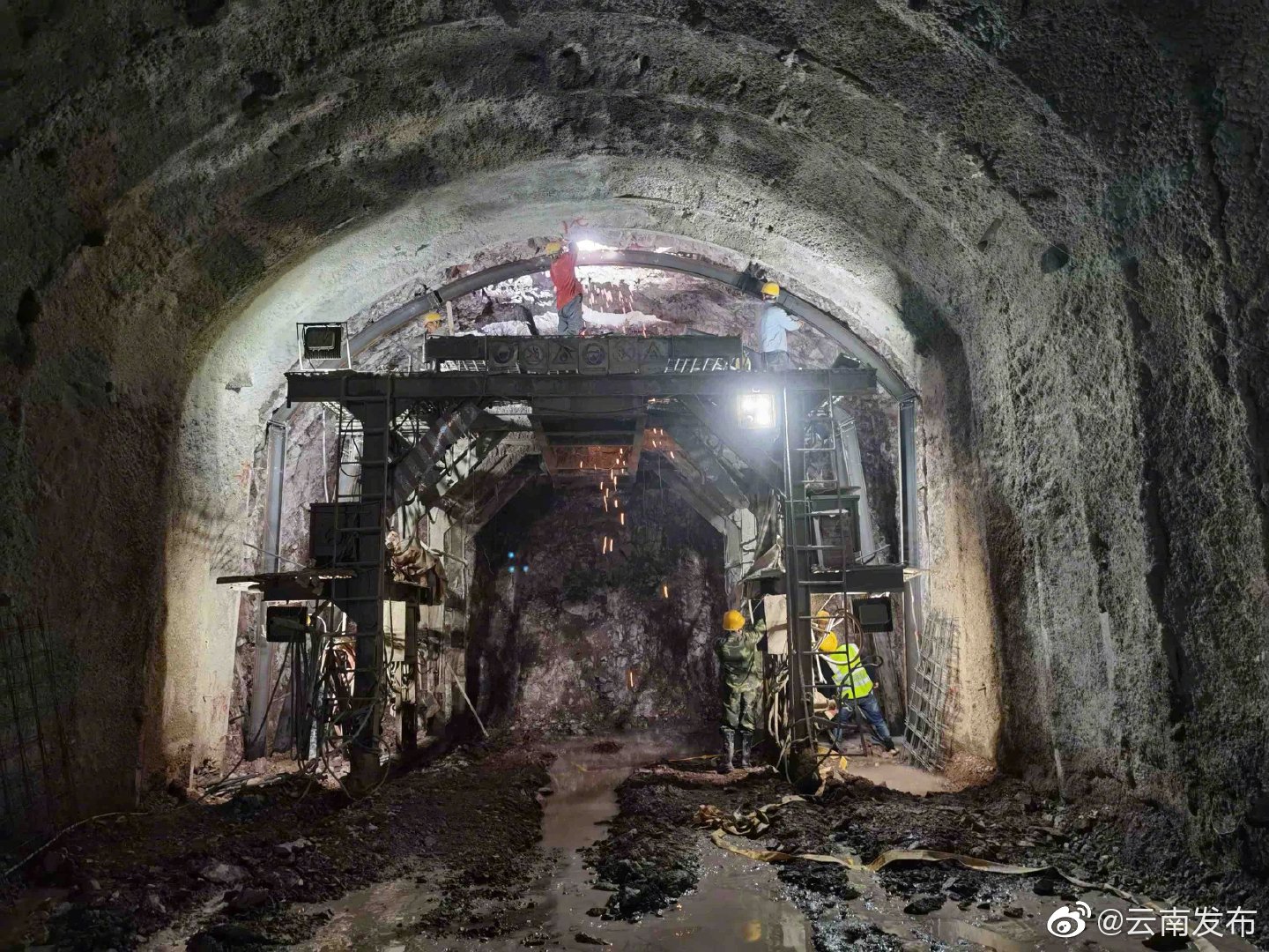 “云南发布”微博