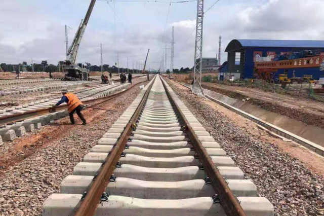 昆明铁路(微信)