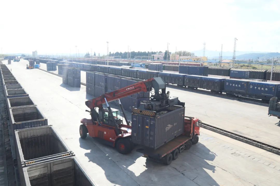 昆明铁路(微信)