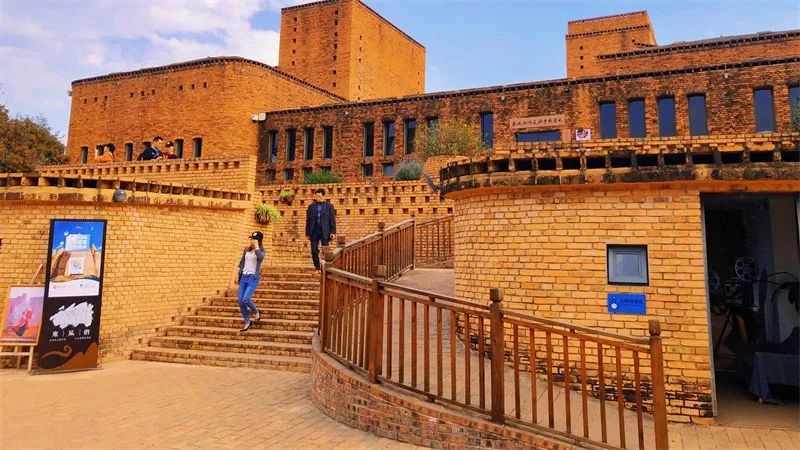 红河文旅(微信)