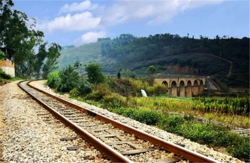 红河文旅(微信)