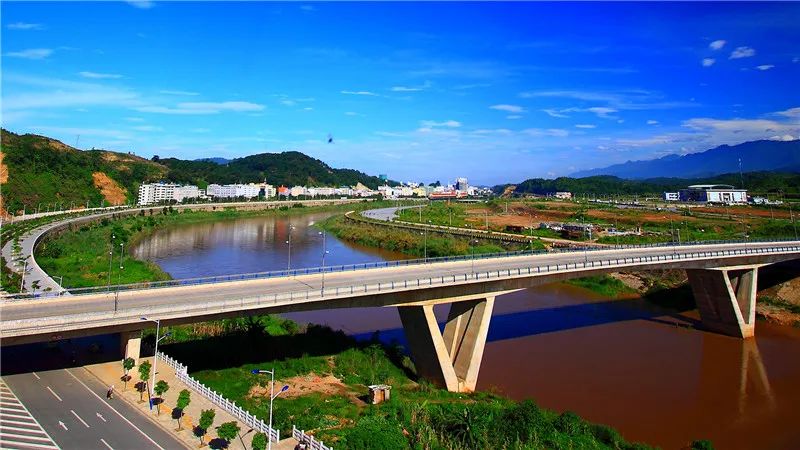 红河文旅(微信)
