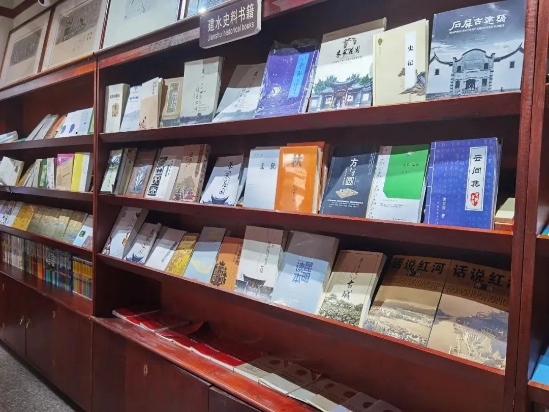 红河文旅(微信)