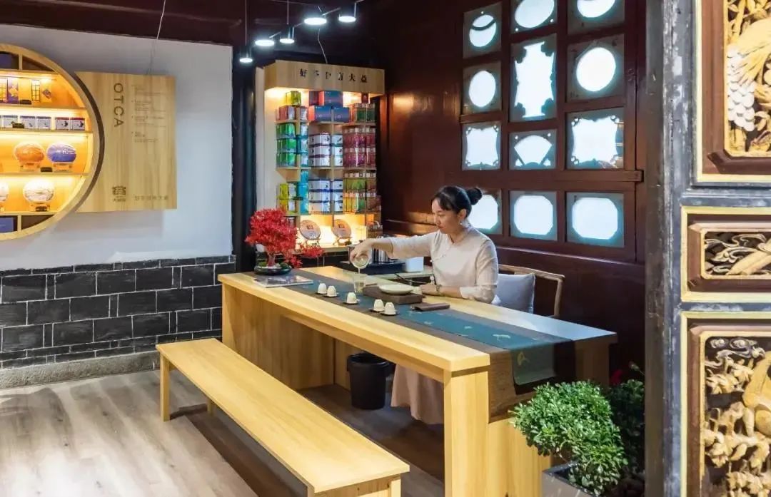 红河文旅(微信)