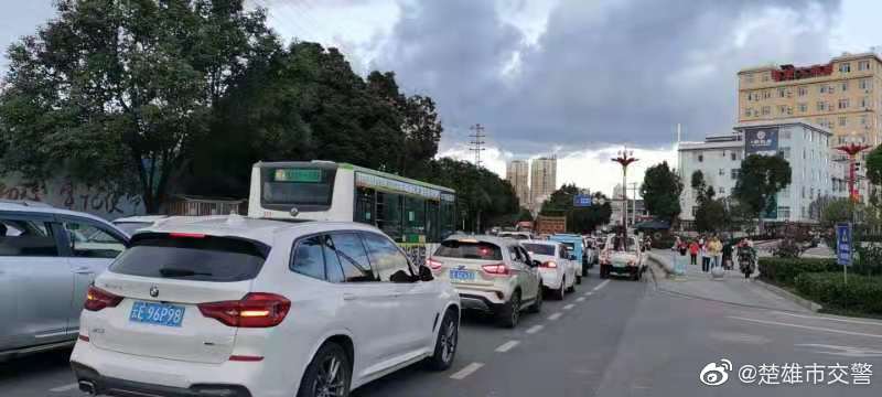 楚雄市交警微博