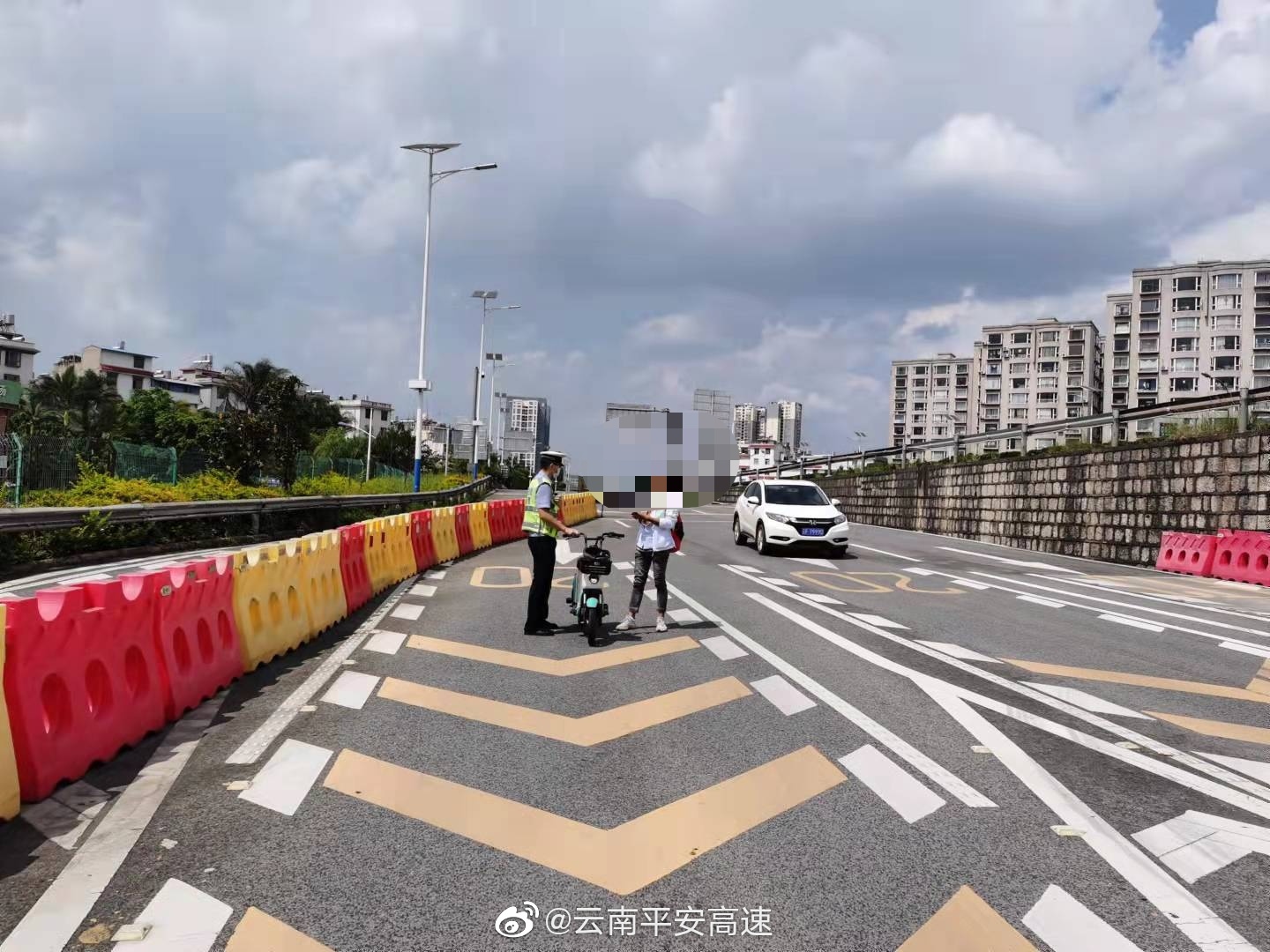 云南平安高速微博