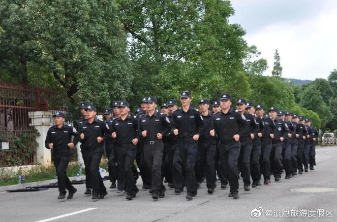 昆明市公安局度假分局开展辅警专项集训，为COP15再练精兵