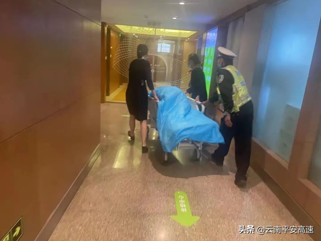 云南高速交警