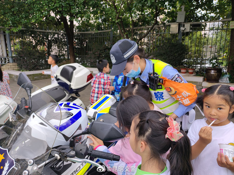 昆明交警微博