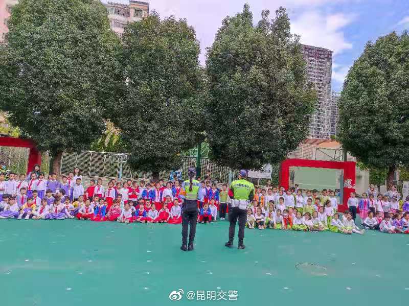 昆明交警微博