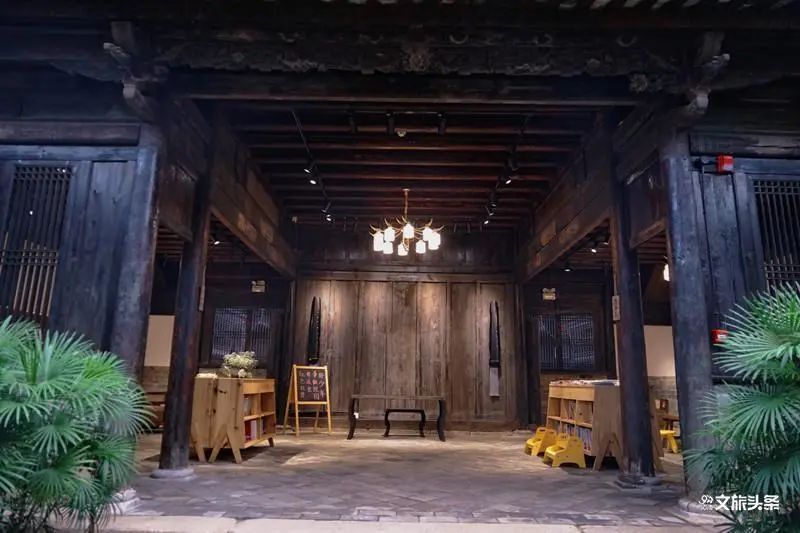 红河文旅(微信)