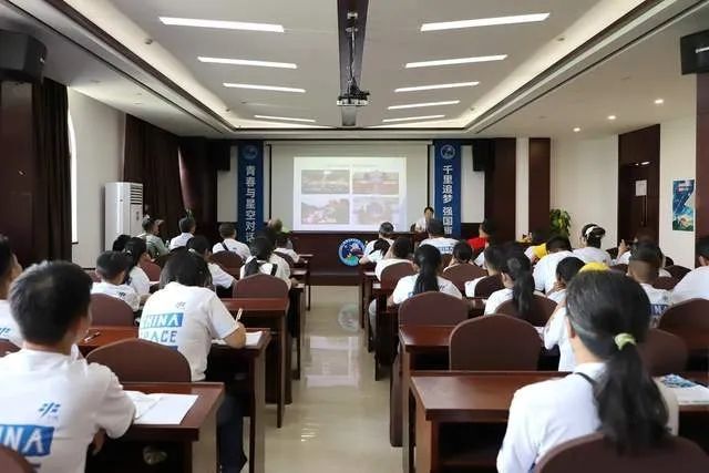 春城晚报(微信)