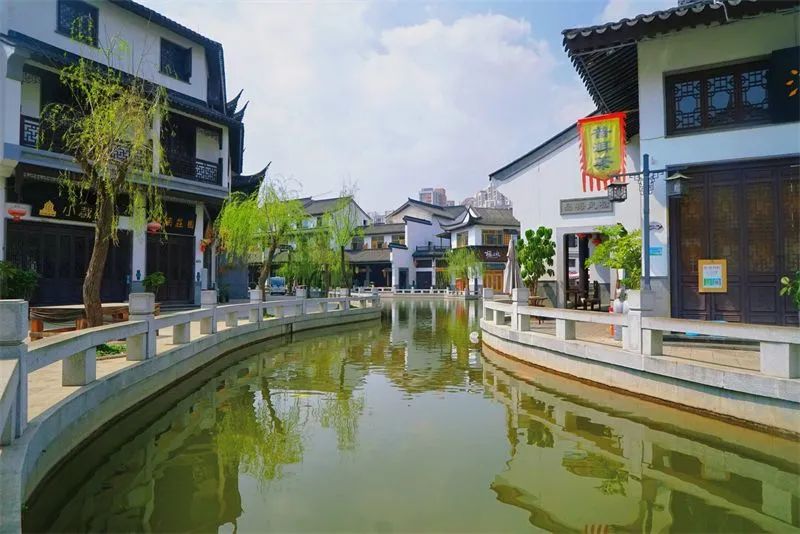 红河文旅(微信)