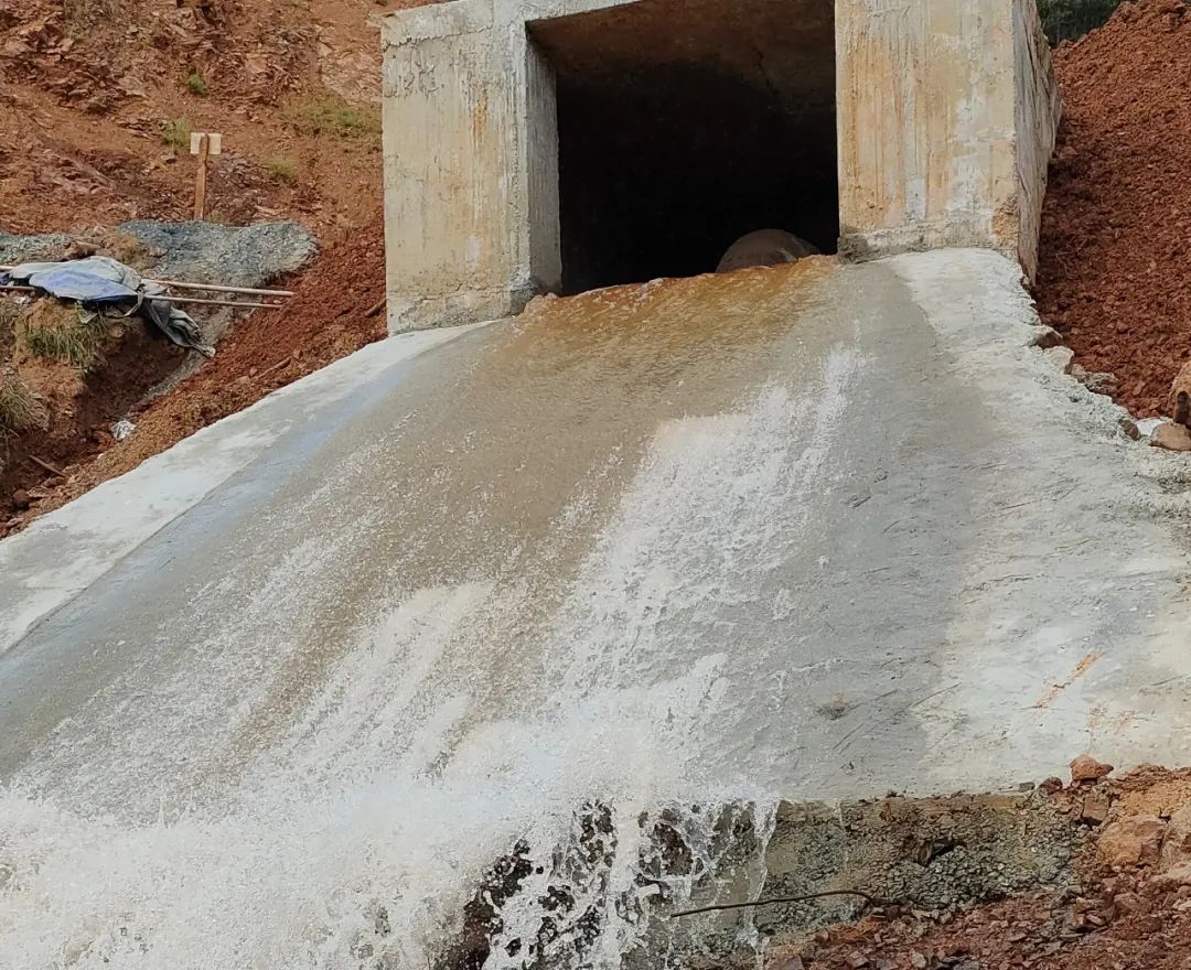 丽江日报(微信)