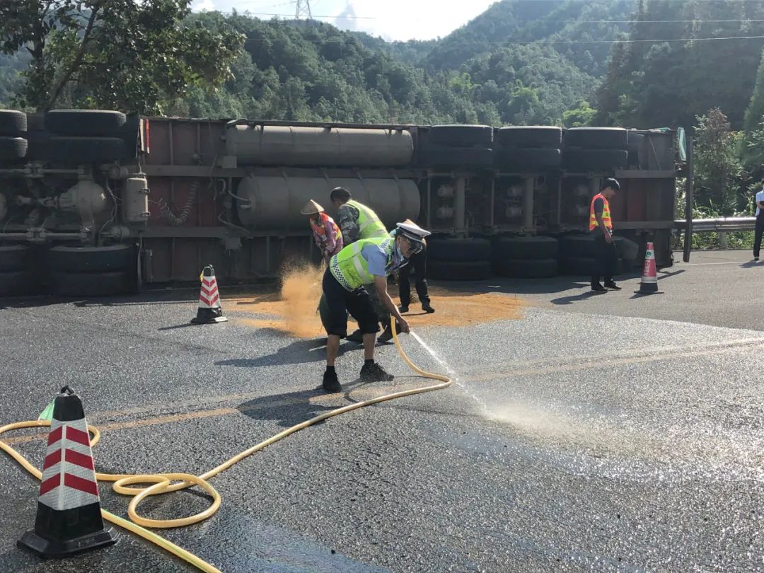 云南政法(微信)