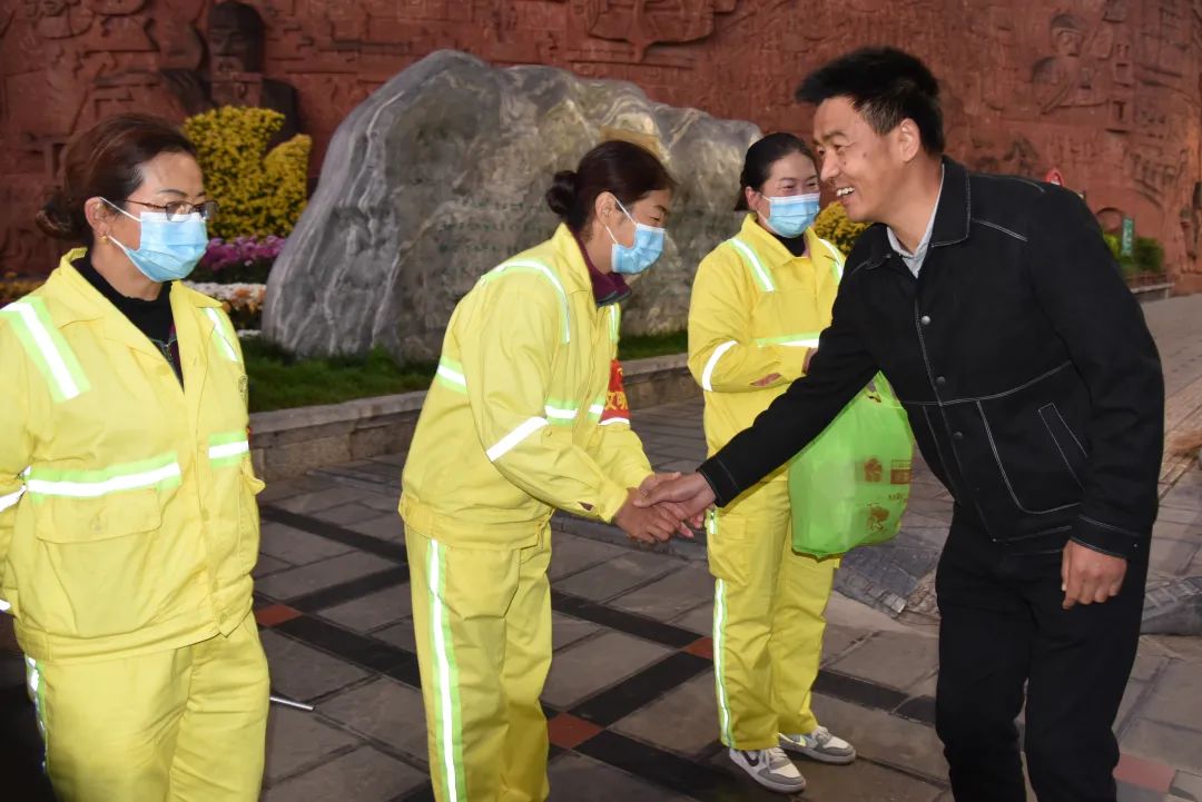 丽江日报(微信)