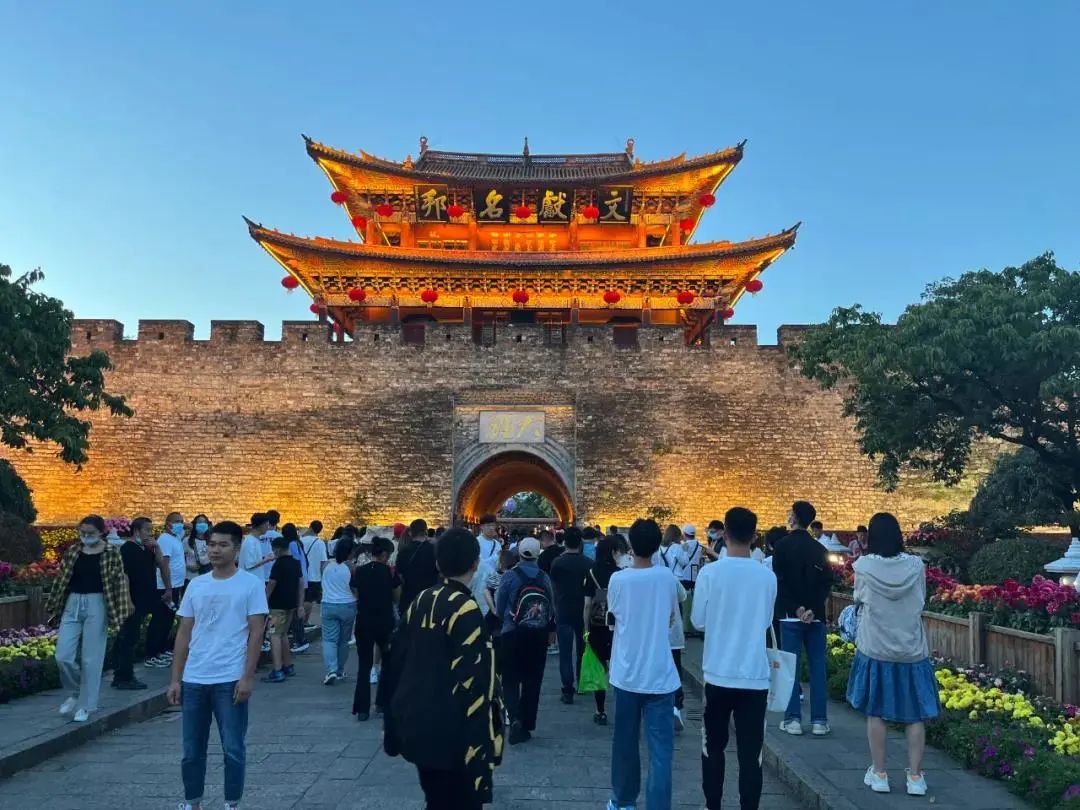 大理日报(微信)