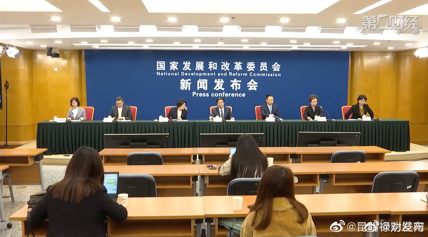 如何解决“入园难”?教育部表示持续扩大学前教育资源