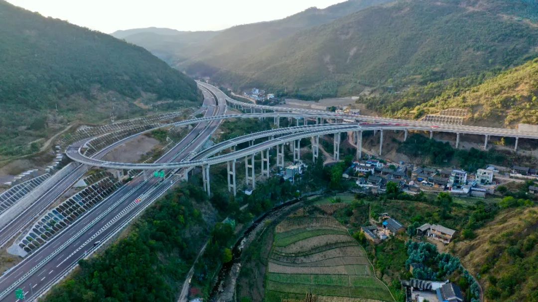 丽江日报(微信)