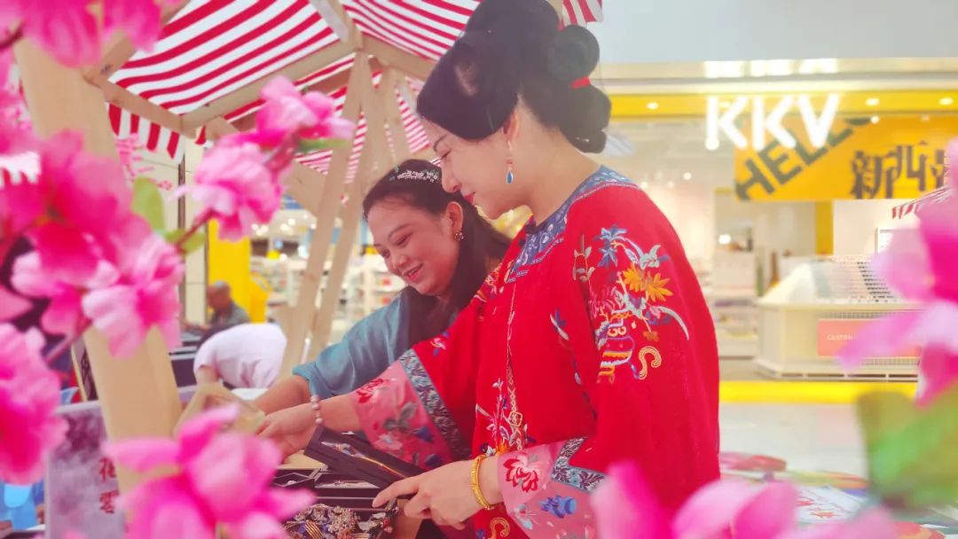 春城晚报(微信)