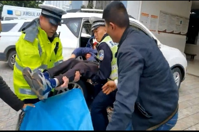 文山市交警大队微博