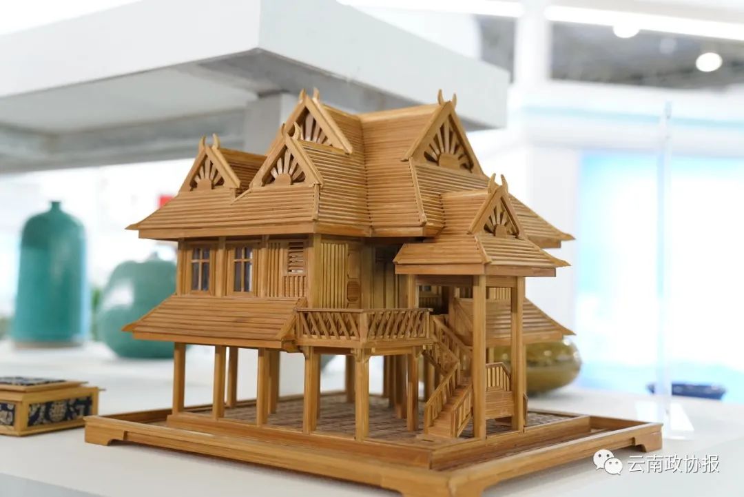 云南政协报(微信)