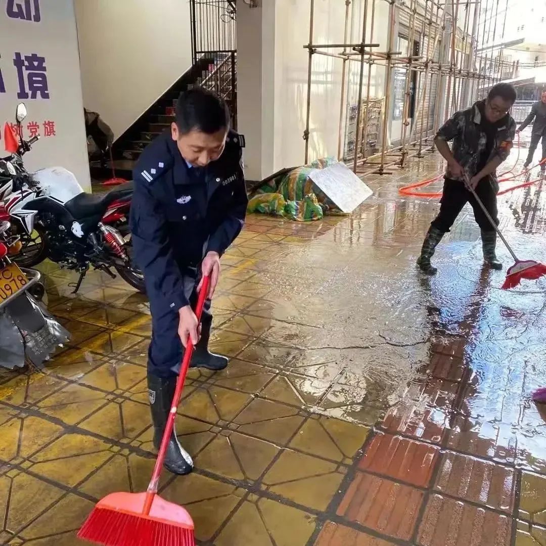 红色扎西