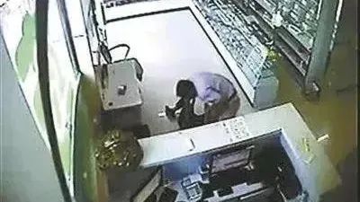 云南依法治省