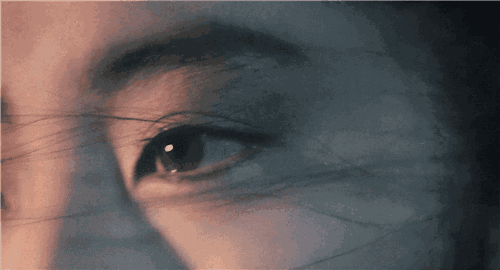 迎风流泪可能是泪道堵了