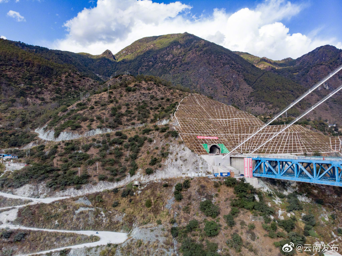 “云南发布”微博