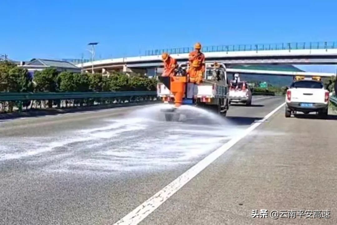 云南高速交警
