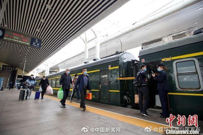 12306明确加速包不能优先买票