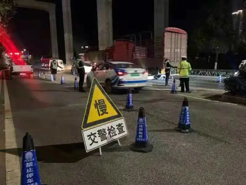 昆明交警