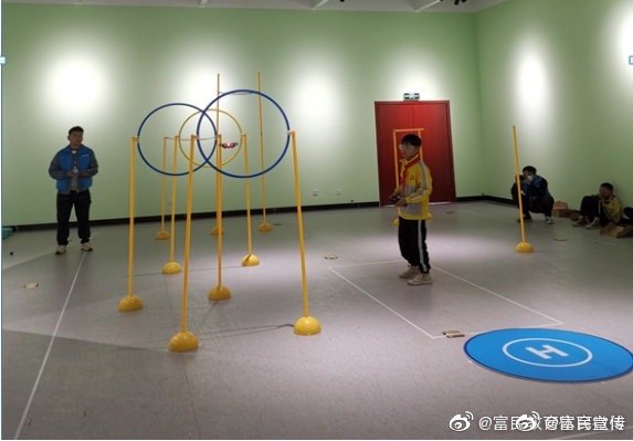 富民县组队参加2021年昆明市青少年科技创新大赛机器人竞赛暨无人机大赛