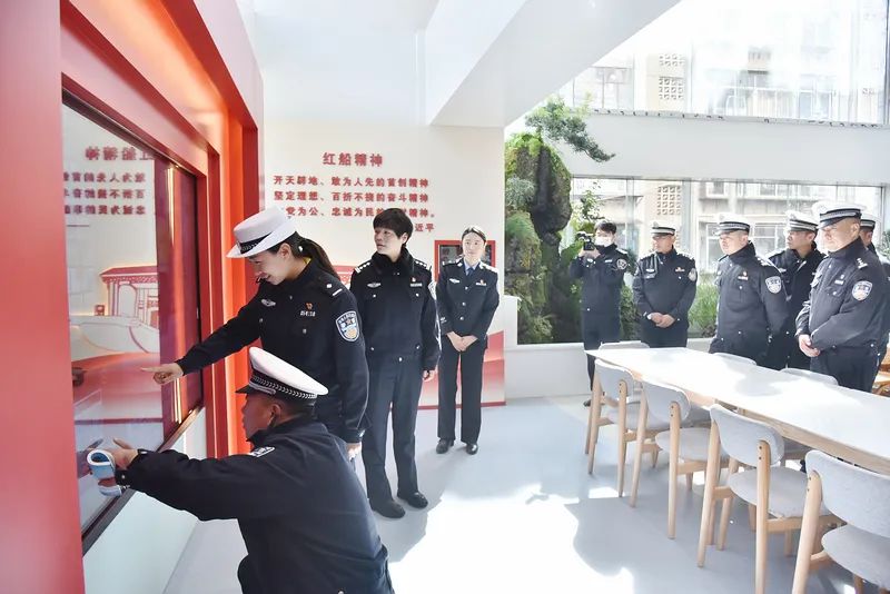 昆明交警