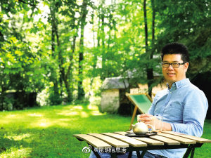 旅居意大利多年后在昆明安居乐业 诗人赵九皋写诗点赞“奔跑吧，昆明”