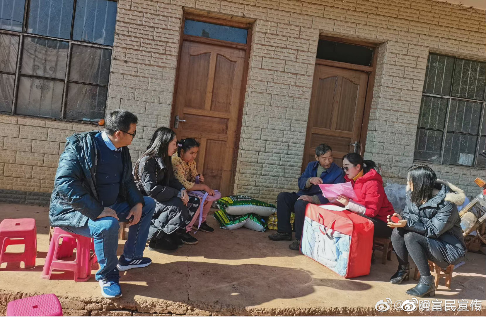 关爱残疾儿童 用心传递温暖
——款庄中心小学开展2021年关爱残疾学生寒冬送温暖活动