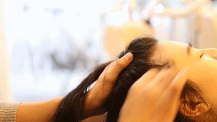 再三警惕：头皮上长痘可能是毛囊炎