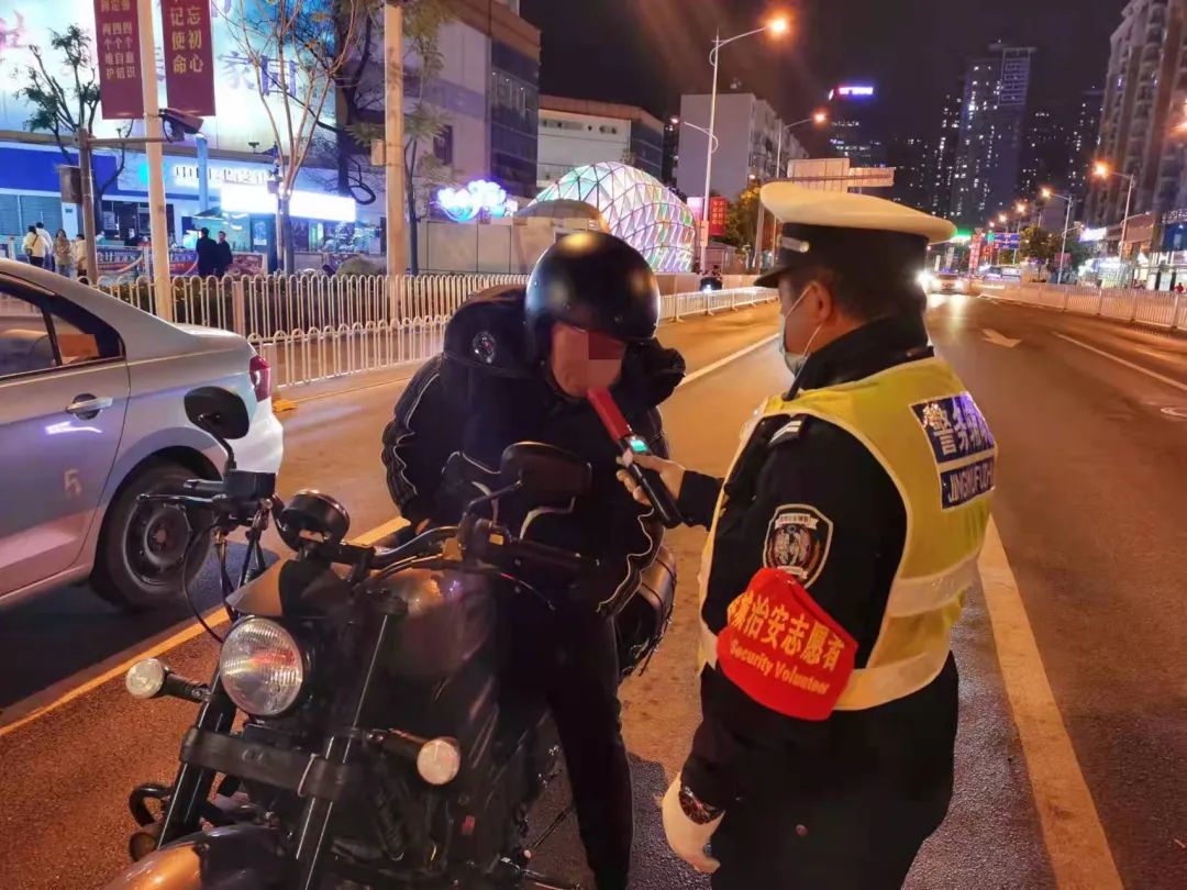 昆明交警