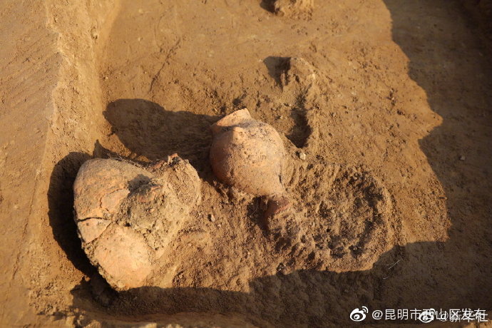 “昆明市西山区发布”微博