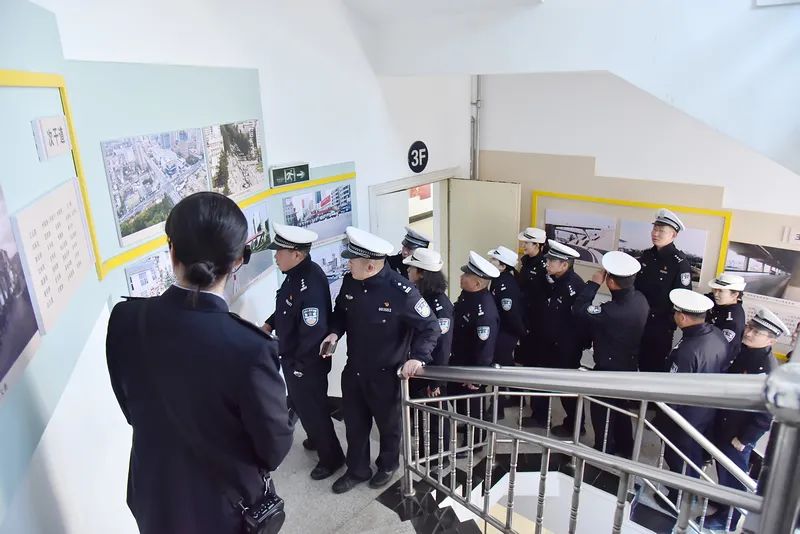 昆明交警
