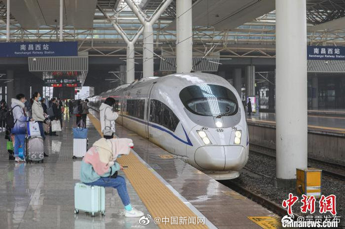 你在哪过年？春运逆向探亲客流占比增长明显 