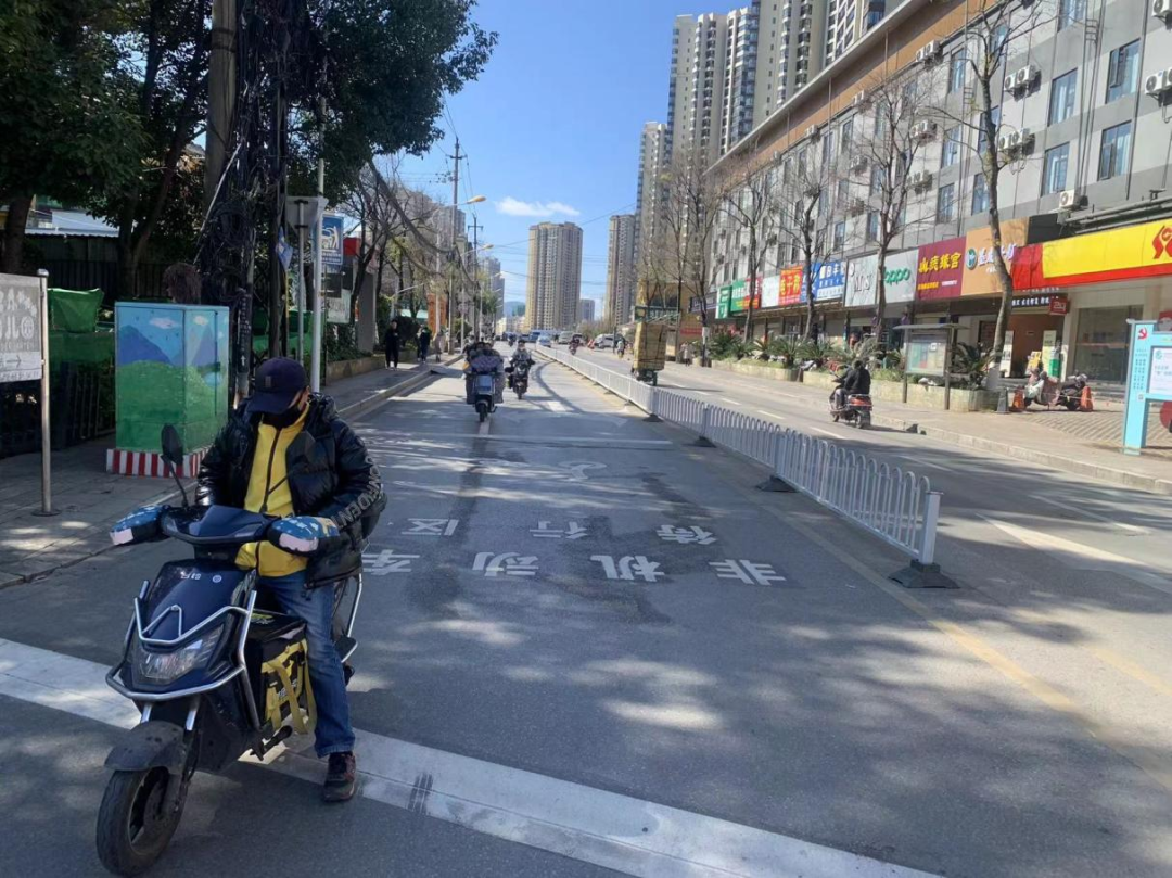 昆明交警
